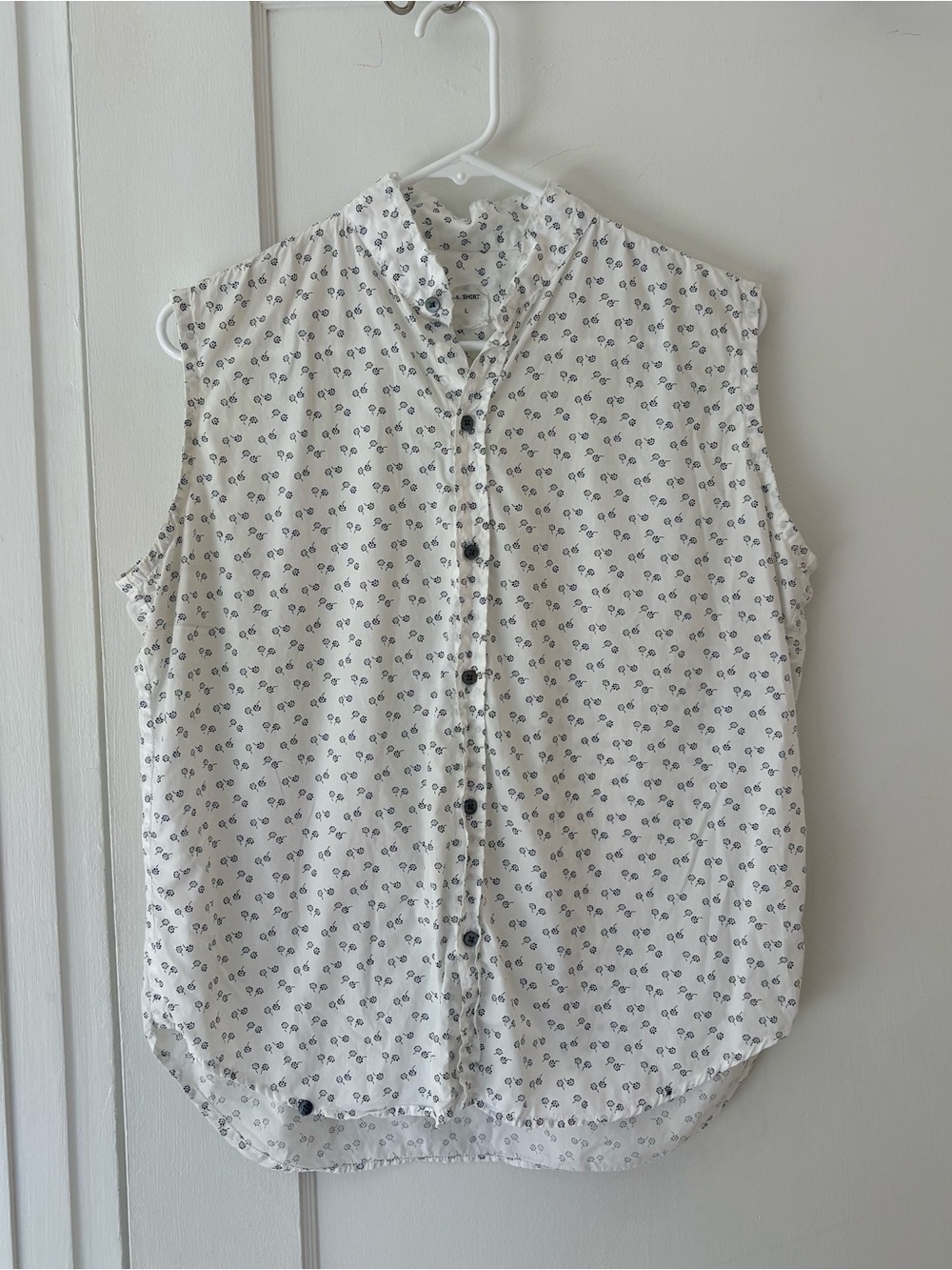 Cotton Sleeveless Button Up